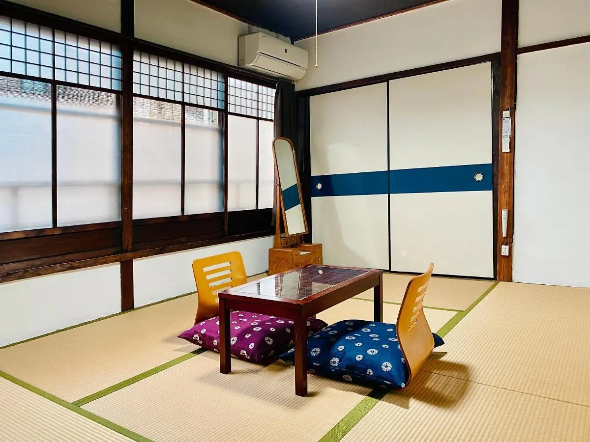 ゲストハウスみやこ Quioto Casa de hóspedes